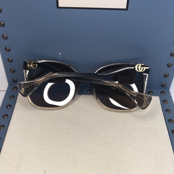 New - GUCCI GG1010s 002 double-G temples and a large coverage area for full pr… - Picture 13 of 16